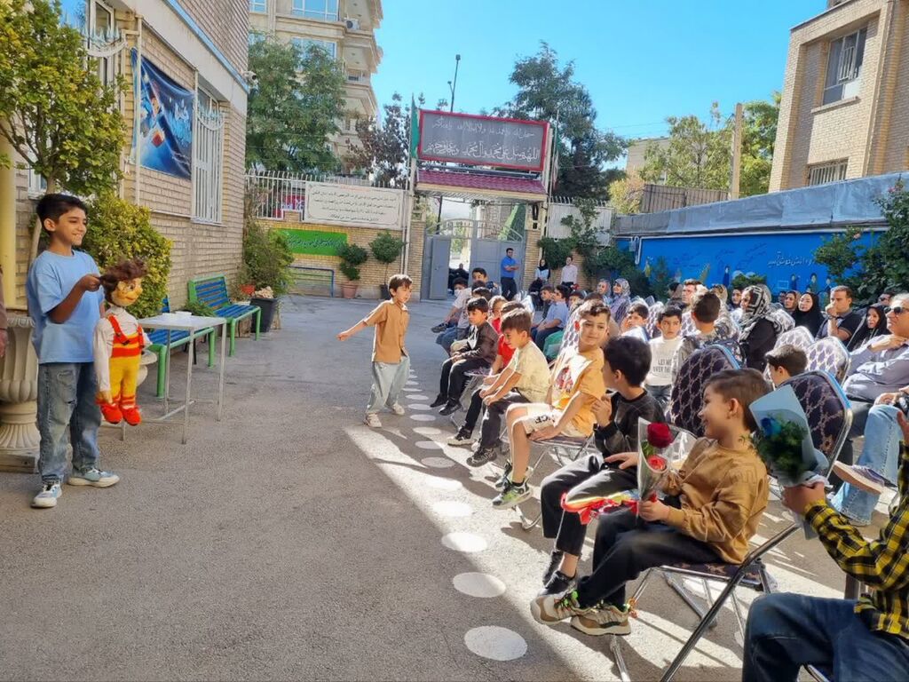 مربیان مرکز شماره ۴ کانون کرمانشاه، روزی به‌یادماندنی برای کلاس اولی‌ها رقم زدند