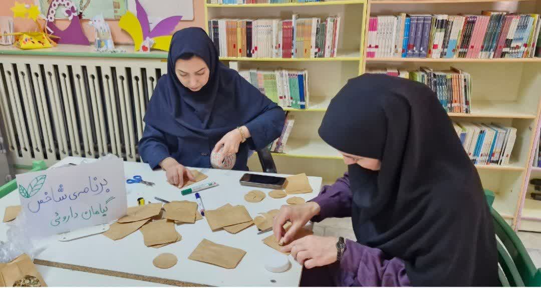 اجرای بسته فرهنگی «دمنوش مهربان» بر اساس آثار ترویجی کانون در مرکز تازه شهر