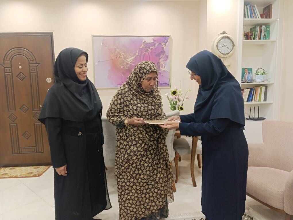 تجلیل از پیشکسوتان ایثارگر کانون پرورش فکری هرمزگان همزمان با هفته دفاع مقدس
