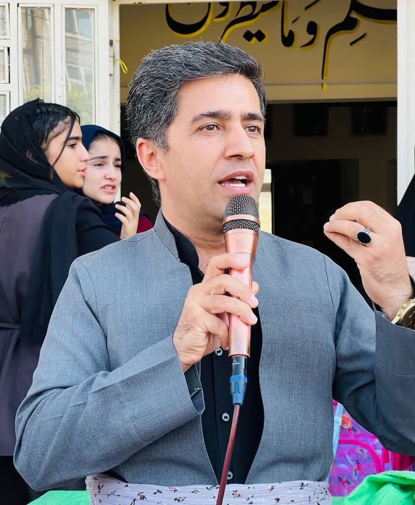 کانون ثلاث باباجانی با جشن آغاز سال تحصیلی مدرسه مولوی تازه‌آباد را همراهی کرد