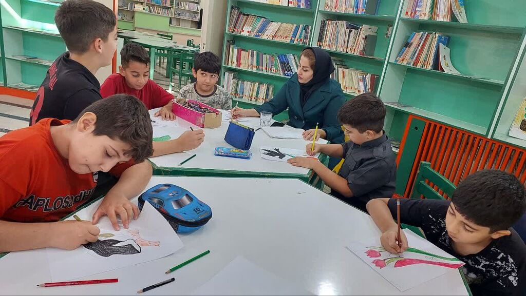 کارگاه نقاشی «دفاع مقدس» در کانون جوانرود برگزار شد