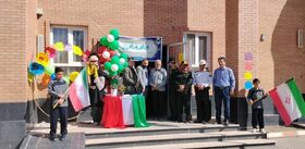 حضور مربی کتابخانه سیار روستایی کانون البرز در آیین آغاز سال تحصیلی