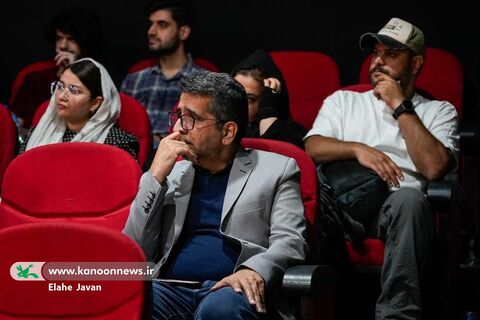 مجتبی دانشور  در  اجرای نمایش «بستور سپهسالار کوچک»