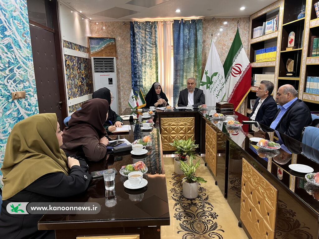 شورای فرهنگی کانون استان بوشهر با حضور مشاور وزیر آموزش و پرورش برگزار شد