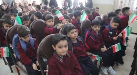 حال‌وهوای دفاع مقدس و بازگشایی مدارس در مراکز کانون استان اصفهان