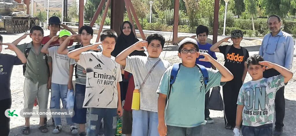 اعضای مرکز فرهنگی هنری شماره ۸ مهمان موزه دفاع مقدس قم شدند