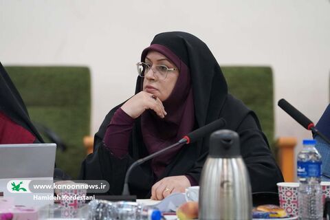 سعیده عزیزیان در  پنجمین نشست مدیران ارشد کانون