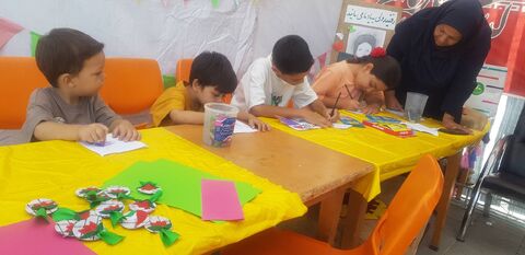 در راستای ترویج فرهنگ ایثار و مقاومت و با شعار «لبیک یا خامنه‌ای»، ویژه‌برنامه‌های متعددی در مراکز کانون آذربایجان شرقی در حال اجرا است.