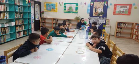 در راستای ترویج فرهنگ ایثار و مقاومت و با شعار «لبیک یا خامنه‌ای»، ویژه‌برنامه‌های متعددی در مراکز کانون آذربایجان شرقی در حال اجرا است.