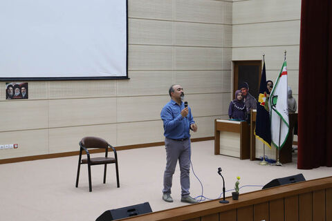 گزارش تصویری | بازدید مدیرکل، معاونان و کارشناسان کانون استان اردبیل از نمایشگاه عملیات رمضان