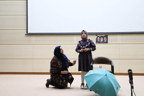 گزارش تصویری | بازدید مدیرکل، معاونان و کارشناسان کانون استان اردبیل از نمایشگاه عملیات رمضان