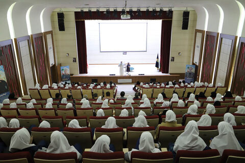 گزارش تصویری | بازدید مدیرکل، معاونان و کارشناسان کانون استان اردبیل از نمایشگاه عملیات رمضان