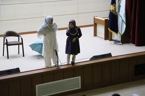 گزارش تصویری | بازدید مدیرکل، معاونان و کارشناسان کانون استان اردبیل از نمایشگاه عملیات رمضان