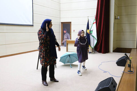 گزارش تصویری | بازدید مدیرکل، معاونان و کارشناسان کانون استان اردبیل از نمایشگاه عملیات رمضان