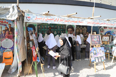 گزارش تصویری | بازدید مدیرکل، معاونان و کارشناسان کانون استان اردبیل از نمایشگاه عملیات رمضان