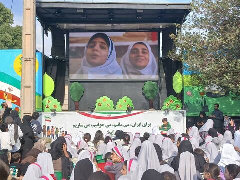 کرمانشاه.  کنگاور. تماشاخانه سیار