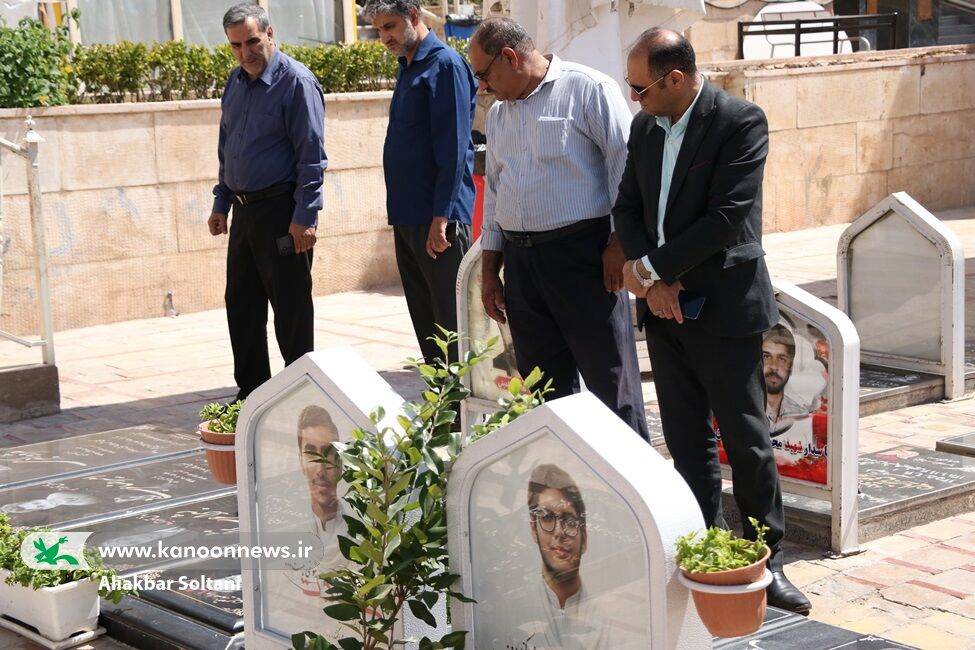 تجدید میثاق کارکنان کانون کرمان با آرمانهای شهدا