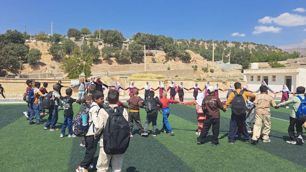 گرامیداشت هفته دفاع مقدس در قالب طرح «کانون و روستا» با حضور بیش از ۱۲۰ کودک و نوجوان در روستای توتنده
