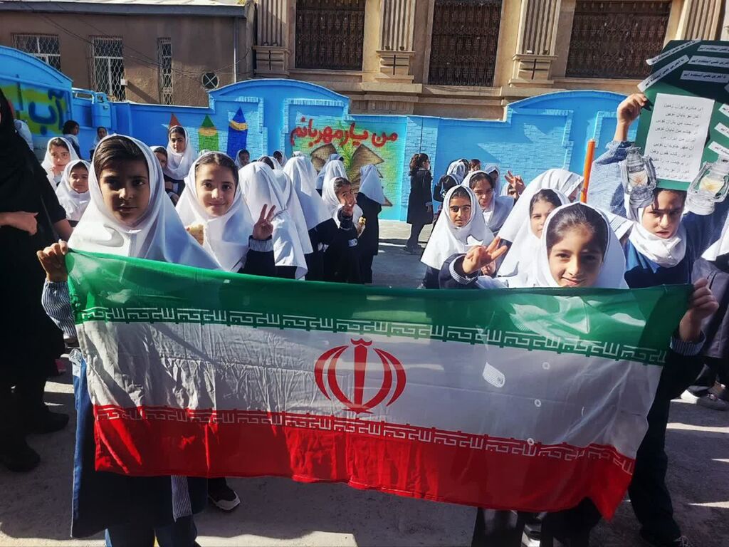 مرکز شماره ۱ کانون کرمانشاه برنامههای «به یاد کودکان میناب در دفاع مقدس» را اجرا کرد