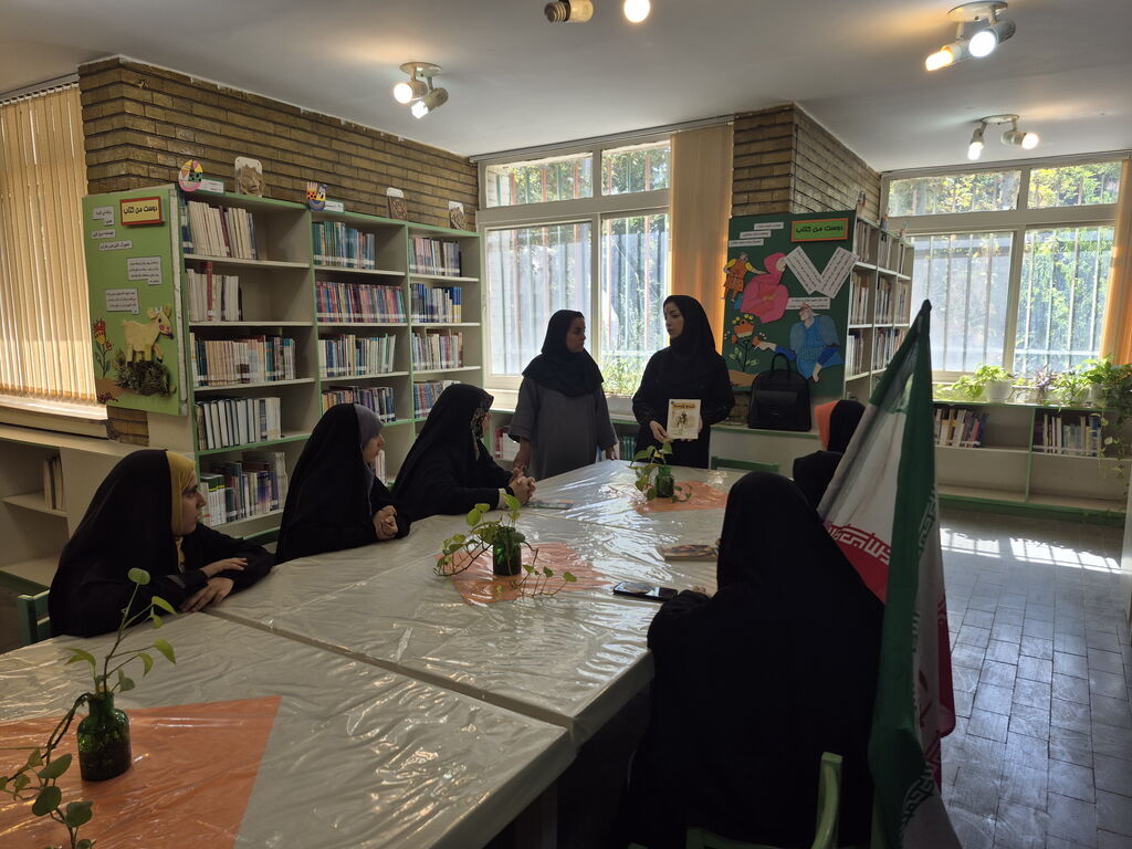 گرامیداشت هفته دفاع مقدس با حضور نوجوانان بسیجی در مرکز فراگیر ۲۱ کانون استان تهران