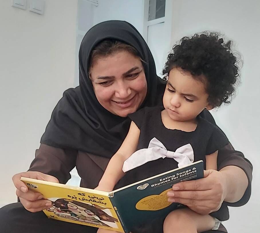 دلجویی کارشناسان کانون پرورش فکری هرمزگان از خانواده شهید سعید قشقاییزاده در هفته دفاع مقدس