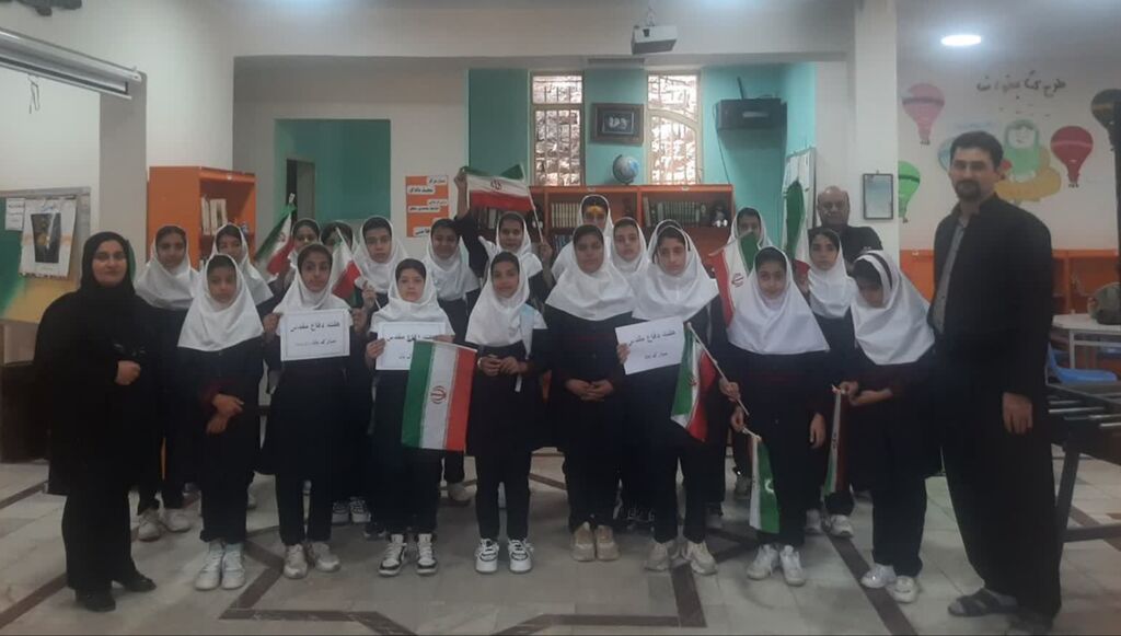 برگزاری برنامه‌های فرهنگی هفته دفاع مقدس با حضور دانش‌آموزان در کانون نودشه