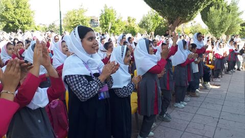 کرمانشاه.  تماشاخانه سیار در پارک بسیج