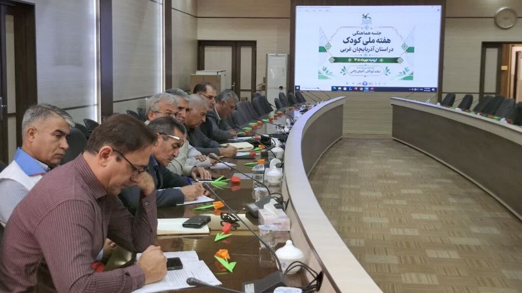 فرح‌بخش: هفته ملی کودک باید به فرصتی برای شنیدن صدای کودکان تبدیل شود