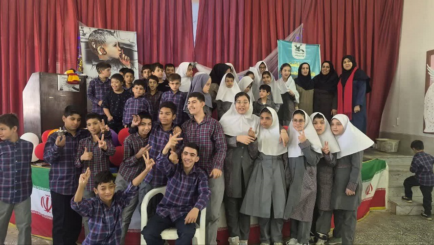 به مناسبت روز جهانی ناشنوایان؛ بیصدا، پررنگ؛ دستان ما، کلام ماست