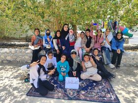 تعدادی از اعضای کانون سیستان و بلوچستان با گلستان سعدی و مثنوی مولانا هم‌نشین شدند