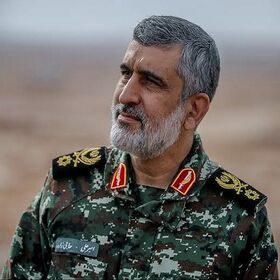 از یک نوجوان پرتلاش تا یک چهره اثرگذار؛ چهارشنبه‌ها با قصه قهرمان ها این هفته با سردار سرلشکر شهید امیرعلی حاجی‌زاده
