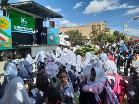 تماشاخانه سیار کانون؛ روایت وطن و مقاومت روی صحنه شهرهای فریدون‌شهر، برف‌انبار و داران