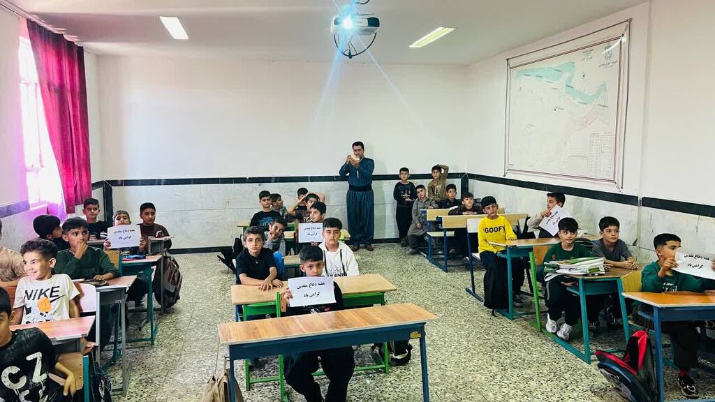 برنامه‌های دفاع مقدسی کانون ثلاث باباجانی در مدرسه سیدالشهداء تازه‌آباد