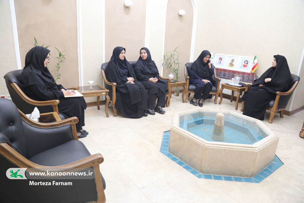 سرپرست کانون استان یزد در جریان پروژه احداث مرکز فرهنگی هنری اردکان قرار گرفت