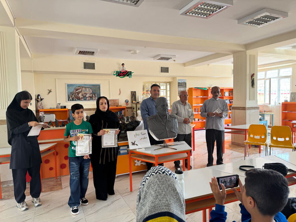 ستاد اقامه نماز اسلامآبادغرب از مربی، اعضا و والدین کانون این شهرستان تقدیر کرد