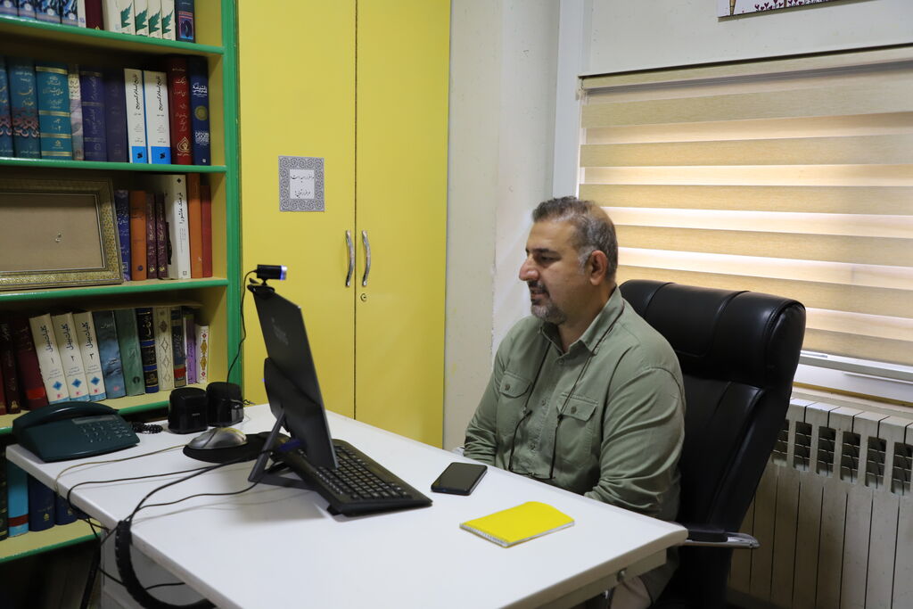 مربیان کانون قزوین تجربه قصه‌گویی «رستم و اشکبوس» را بررسی کردند