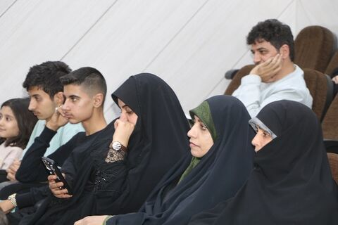 گزارش تصویری عصر شعر«شقایق‌ها هم کودک بودند»؛ روایت شاعرانه کودکان جنگ در قاب ادبیات پایداری