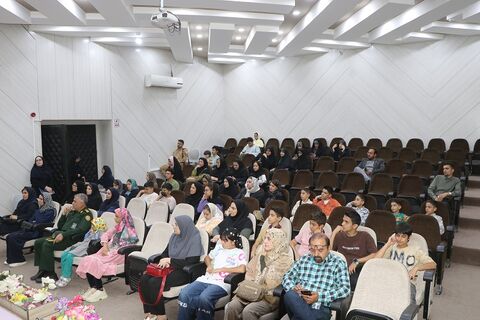 گزارش تصویری عصر شعر«شقایق‌ها هم کودک بودند»؛ روایت شاعرانه کودکان جنگ در قاب ادبیات پایداری
