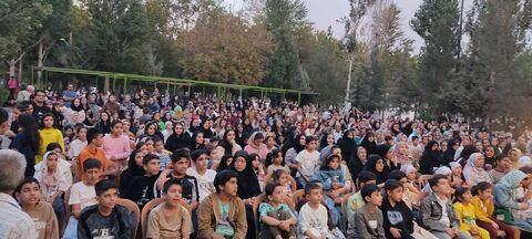 وقتی صحنه به میان مردم آمد؛ باغبادران میزبان تماشاخانه سیار کانون شد