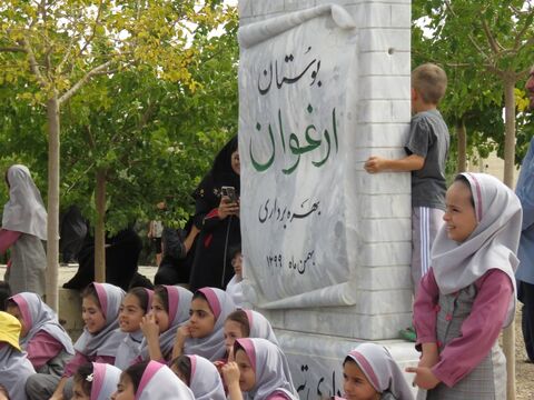 تماشاخانه سیار کانون در تیران؛ روایت امید و نشاط در قاب هنر برای کودکان و نوجوانان