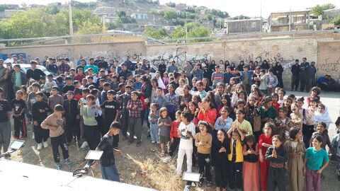 کرمانشاه.  تماشاخانه سیار.  روستای چم‌زرشک
