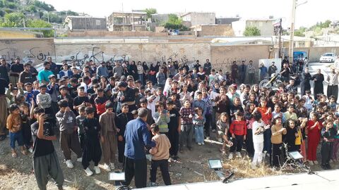 کرمانشاه.  تماشاخانه سیار.  روستای چم‌زرشک