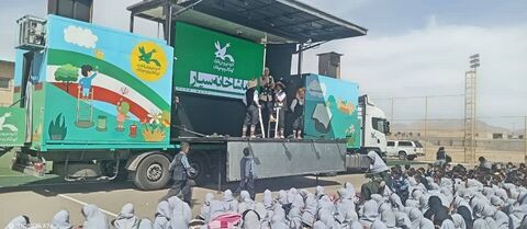 عسگران در قاب تماشاخانه سیار کانون؛ وقتی نمایش، قصه نشاط و فرهنگ را روایت کرد