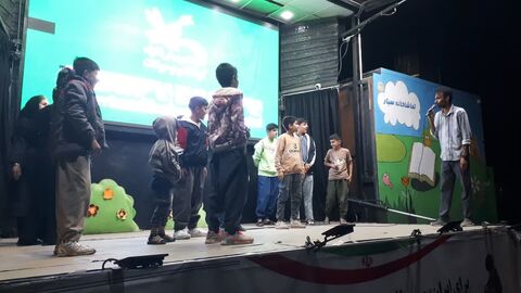 کرمانشاه.  تماشاخانه سیار. سرمست گواور