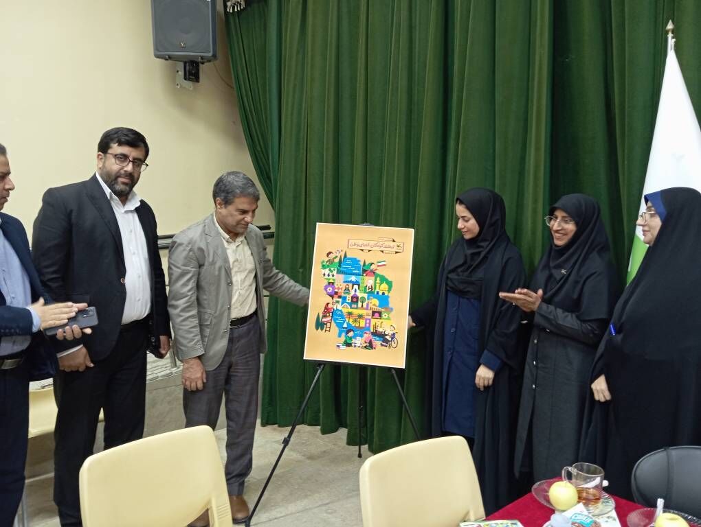 «میثاق با پروانه‌ها» و سفر آسمان‌نمای سیار به هرمزگان؛ هفته‌ای متفاوت برای آینده‌سازان
