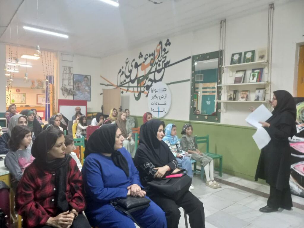 نشست قصه‌گویی مرکز شماره ۲ کانون کرمانشاه با حضور اعضا و والدین برگزار شد