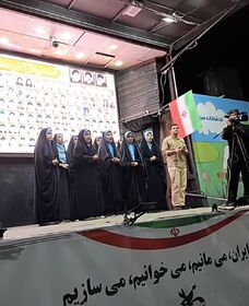 تماشاخانه سیار کانون در تجمعات شبانه ایلام و اجرای برنامه های فرهنگی کودکان و نوجوانان استان