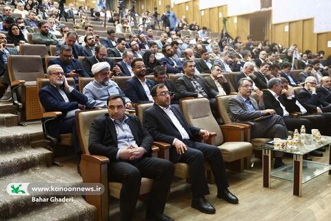 حامدعلامتی، مدیرعامل کانون  در آیین گشایش هفته جهانی فضا