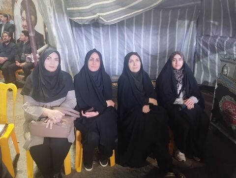 تماشاخانه سیار کانون در تجمعات شبانه ایلام و اجرای برنامه های فرهنگی کودکان و نوجوانان استان