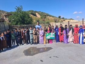 کودکان کانی‌میران به استقبال هفته ملی کودک رفتند